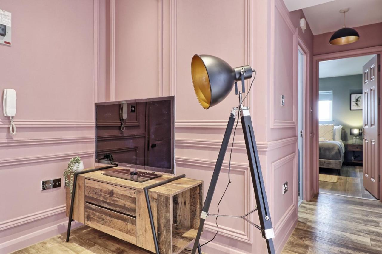 Urban Stylish Apartment - Southend Stays Luaran gambar