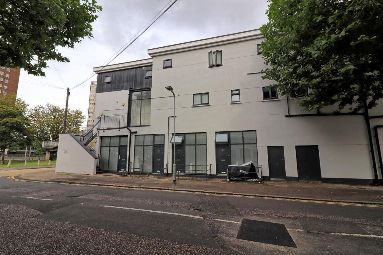 Urban Stylish Apartment - Southend Stays Luaran gambar